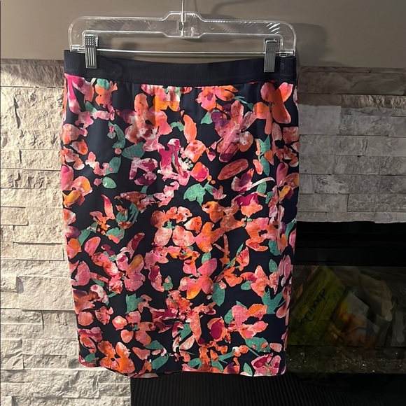 Ann Taylor Navy Pink floral print Skirt size 8 - Picture 1 of 12